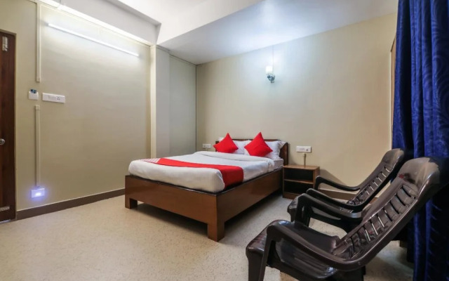 Oyo 18670 Sanctum Guest House