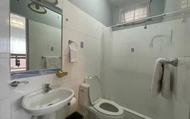 Pool and Jacuzzi Vacation Home