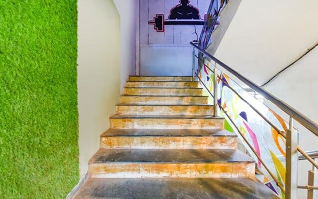 Fabhotel Blue Moon I