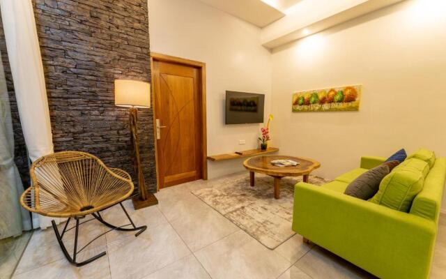 Maneh Villa
