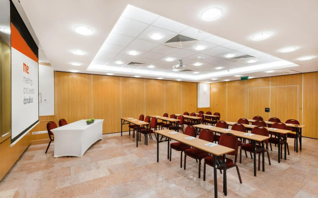 Danubius Hotel Arena