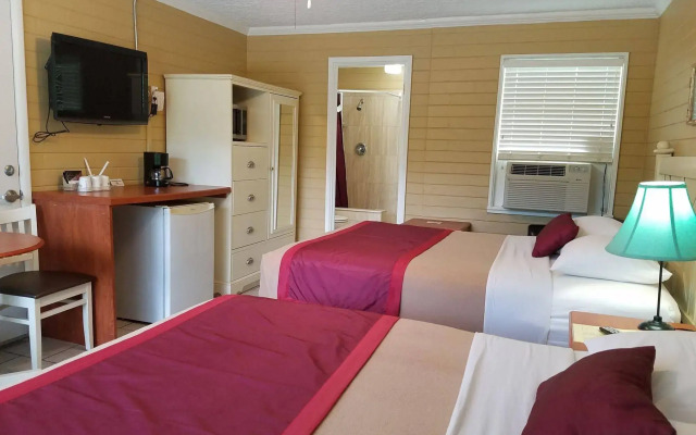 Lakeside Inn and Cafe