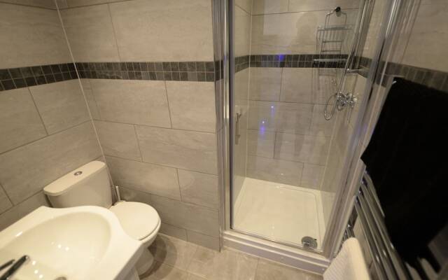 Simplistic Apartment in Coventry near Belgrade Theatre