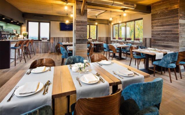 Hotel Szary Residence