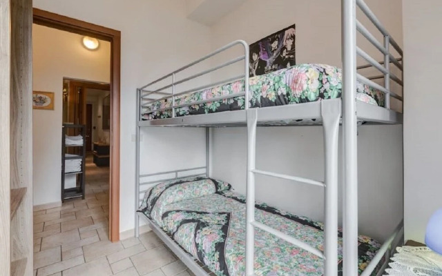 "spacious and Cozy, 6+3 Beds, Free Wifi, Near Eur"