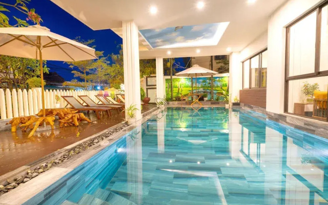 Hoi An Grace River Villa