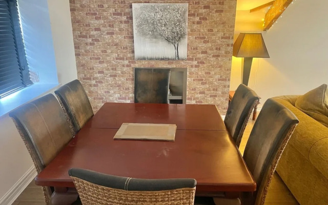 Beach House - Penthouse 3 Bed Apartment