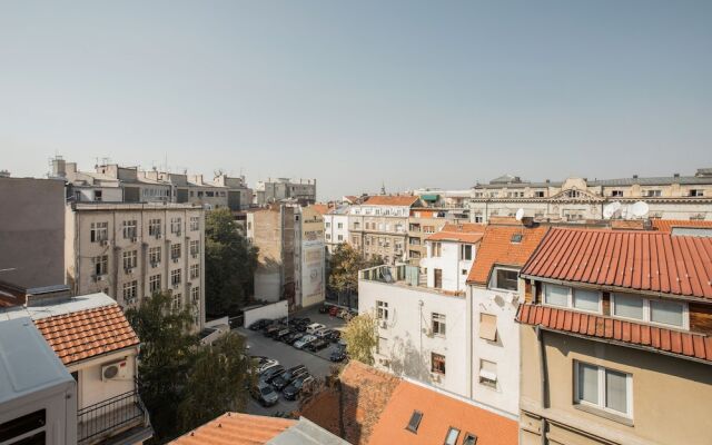 Apartment Downtown Zmaj Jovina