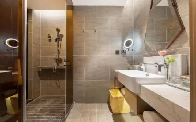 Atour Hotel (Nanchang West Railway Station International Expo City)