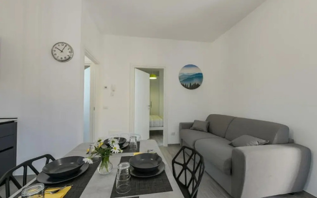 Sunflower Apartment 2 With Balcony in Baveno