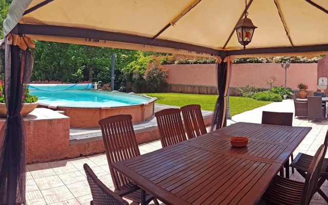 Exquisite Holiday Home in Pistoia With Swimming Pool