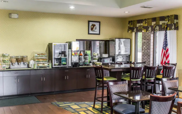 Quality Inn Kenly I-95