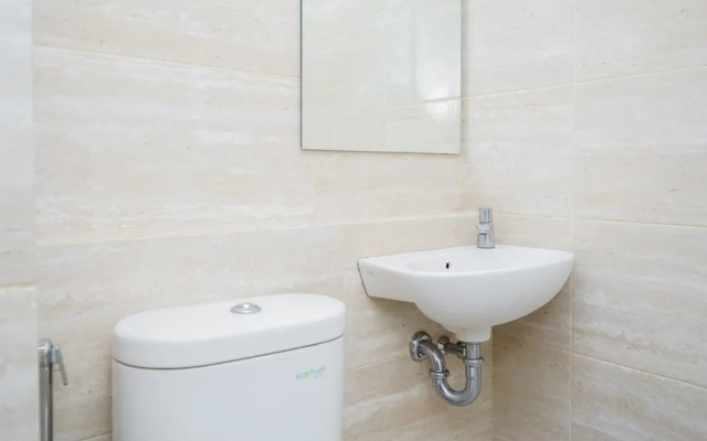 Comfort and Cozy Studio Room Apartment at Springwood Residence