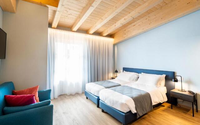 Hotel Regina Del Garda Suite
