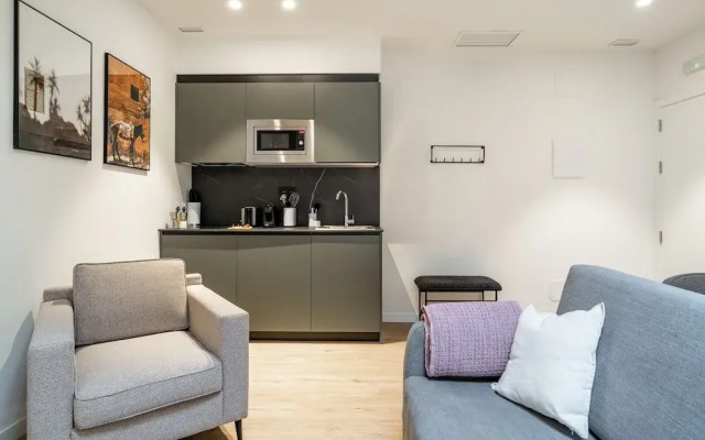 limehome Vitoria Palacio Álava-Velasco