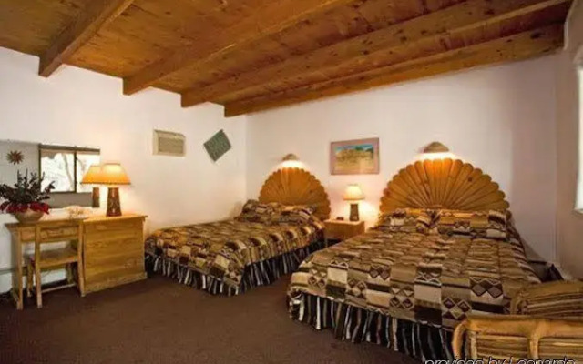 Sun God Lodge
