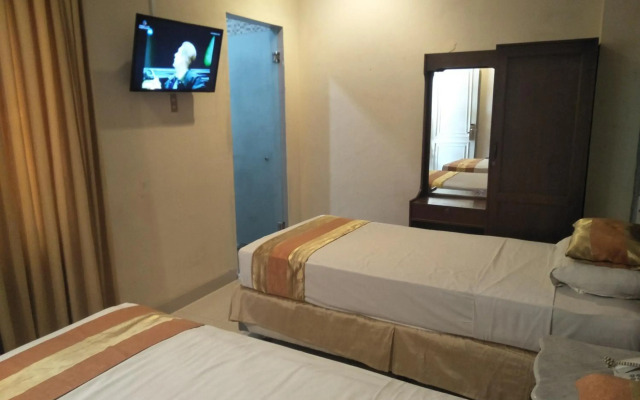Hotel GRAND ROSELA Yogyakarta