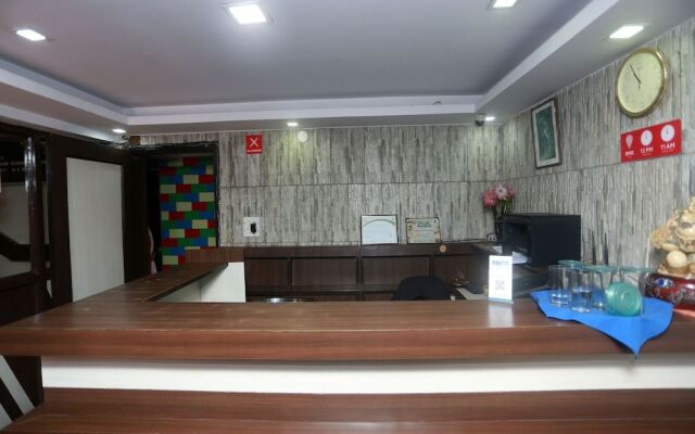 OYO 5837 Hotel Castle