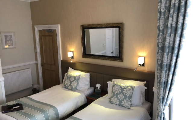 Edgcumbe Guest House
