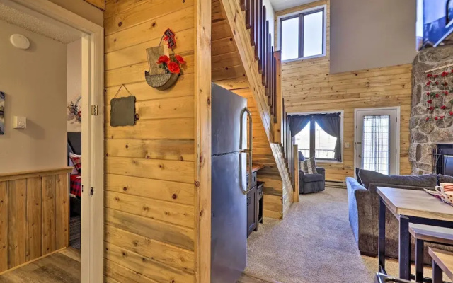 2 Mi to Skiing: Studio w/ Pool Access in Granby!