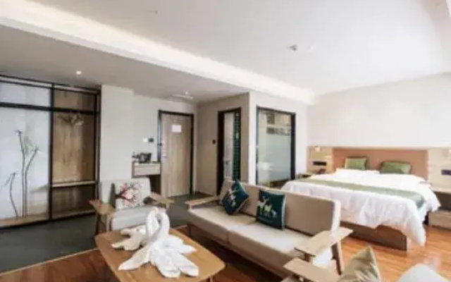 Holiday Inn Zhonghao