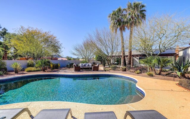 Paradise Valley Abode: Pool, Near Downtown Phoenix
