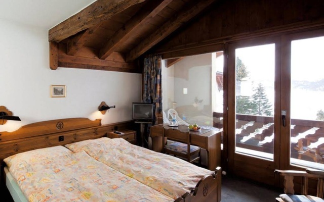 Hotel Chesa Grischa – Guest Rooms – Sils im Engadin-Segl