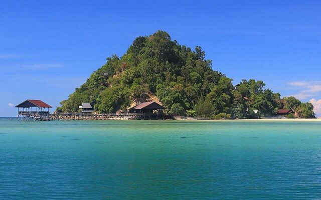 Sunborneo Island Resort