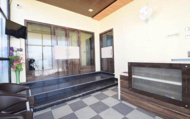 OYO 27010 Grand Vinayak