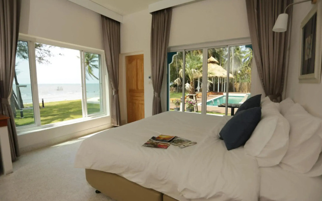 Meet The Sea Resort