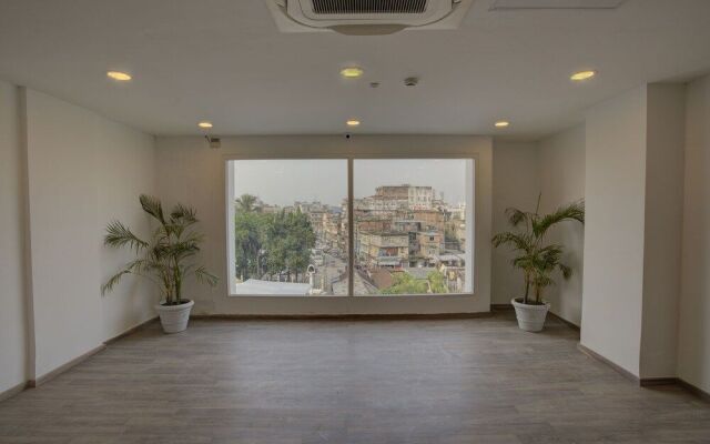 OYO Townhouse 114 Eureka Grand