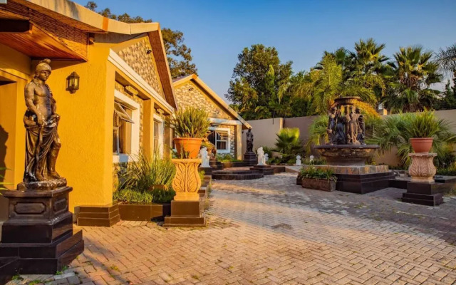 Afropolitan Guest Lodge