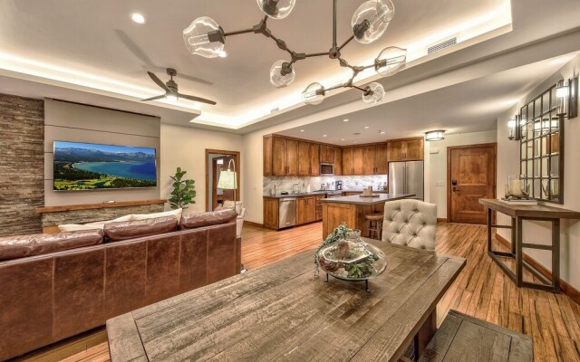 Steps From Heavenly Village & Gondola-luxury 3br 3 Bedroom Condo by RedAwning