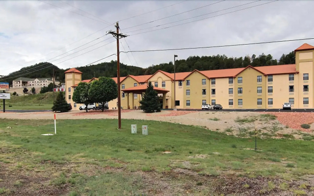 Ruidoso Mountain Inn