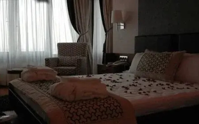 Padya Otel