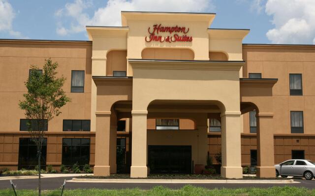 Hampton Inn & Suites West Point