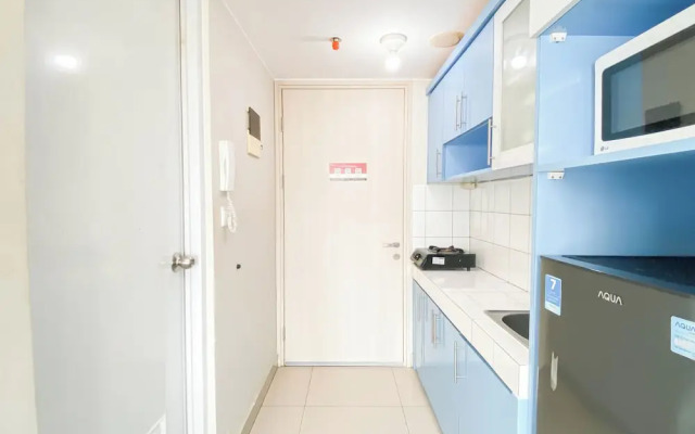 Restful Studio Apartment At Springlake Summarecon Bekasi