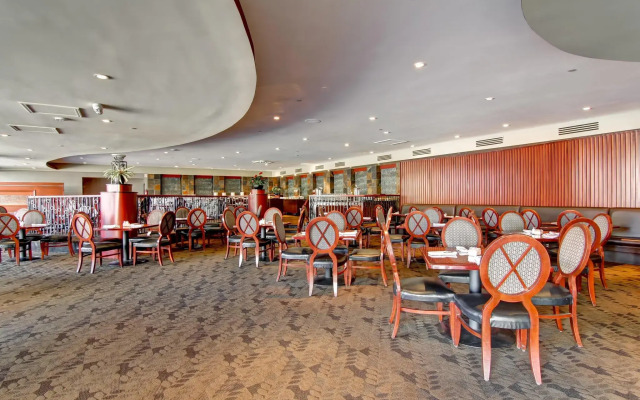 DoubleTree by Hilton Hotel Pleasanton at the Club