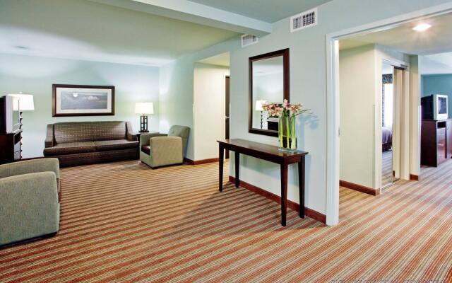 Holiday Inn Hotel & Suites Williamsburg-Historic Gateway by IHG