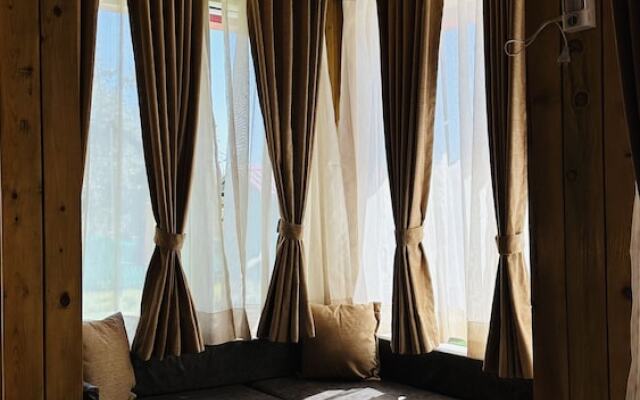 Luxury Stay By Hmt