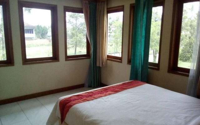 Simply Homy Guesthouse Graha Puspa