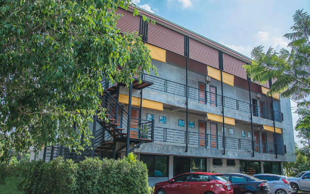 Suntisuk Place