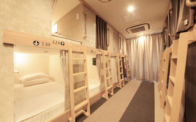 Centurion Ladies Hostel Ueno Park - Caters to Women