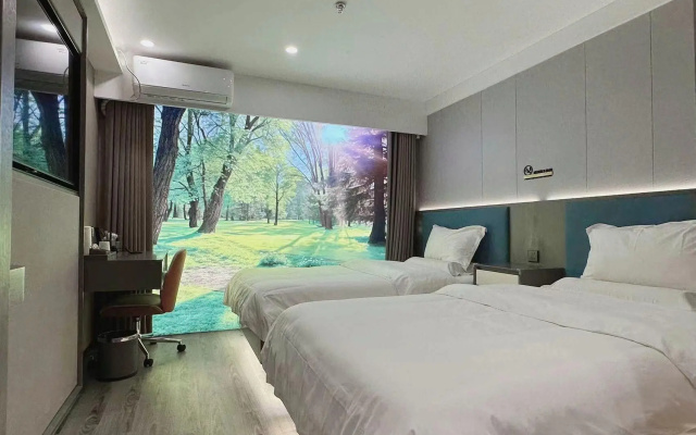 7Days Premium Beijing Wangjing Hualian