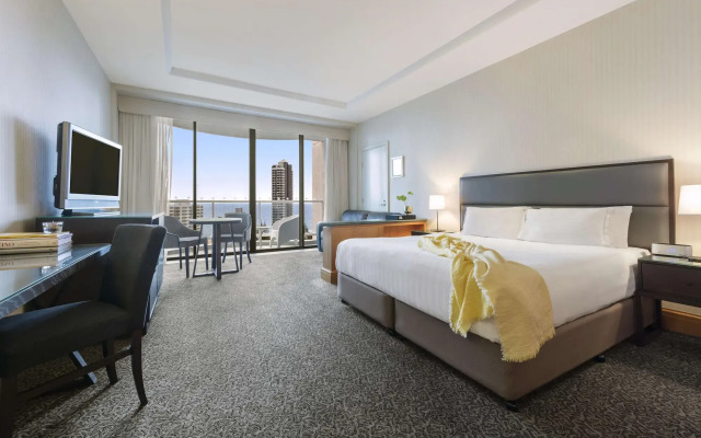 Oaks Gold Coast Hotel