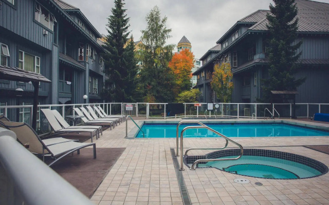 Glacier Lodge