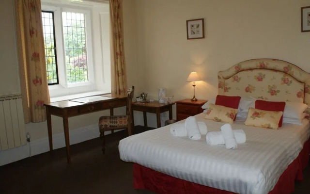 Caer Rhun Hall Hotel