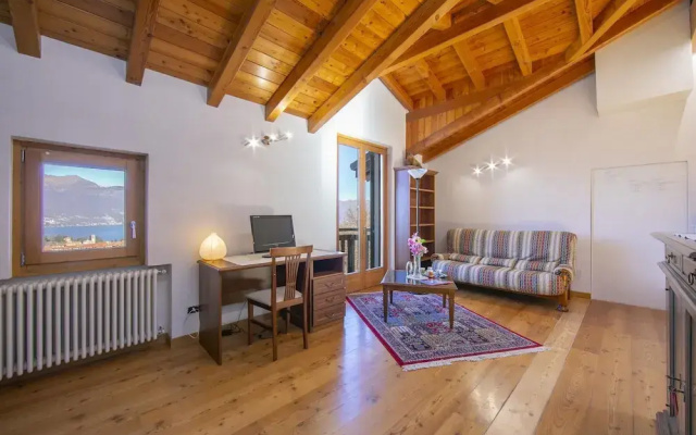 Il Lago Blu Loft With Pool