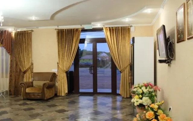 Bon-Hotel