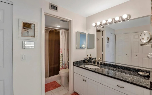 South Seas Tower 4-1907